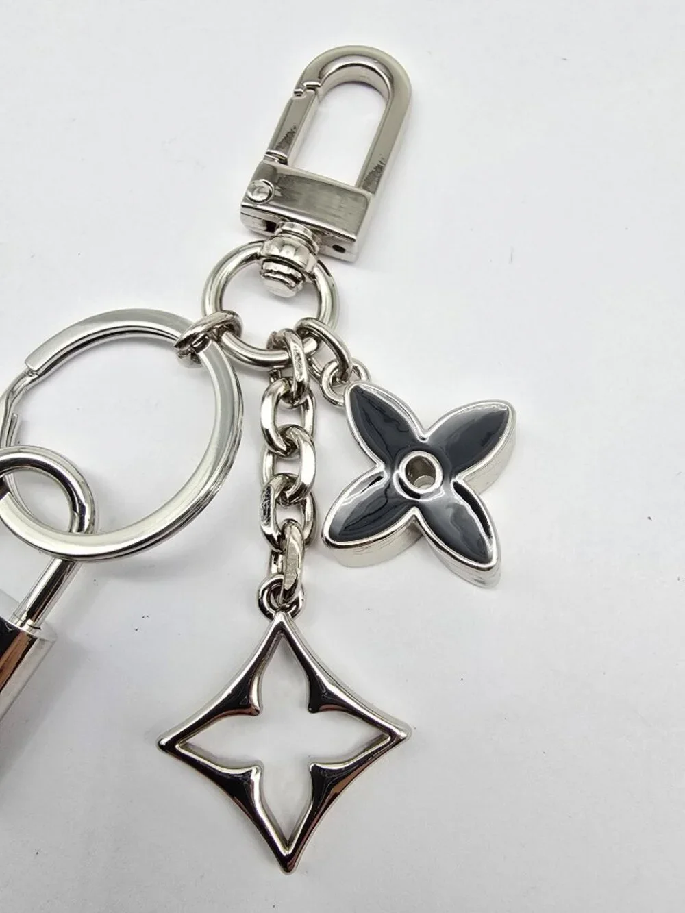 Authentic Louis Vuitton Silver Padlock 🔒 Key Set w/ Unbranded Clover Bag Charm